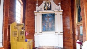 Urzekający drewniany kościółek w Brudzewie - zdjęcie 22