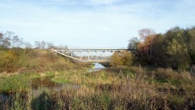 Zabytkowy most kolejowy w Kunowie - zdjęcie 3