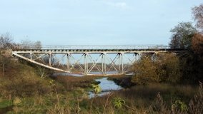 Zabytkowy most kolejowy w Kunowie - zdjęcie 5