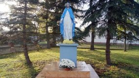 Tajemniczy kamień i drewniany kościół w Kościeszkach - zdjęcie 5