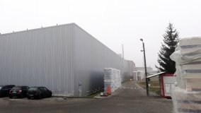 Szklany Tur. Butelka w kształcie kałasznikowa - zdjęcie 6