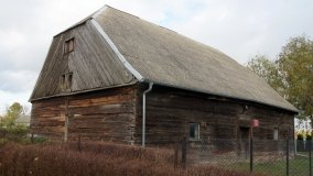 Najstarszy na Kujawach! Drewniany spichlerz dworski z 1709 r. w Rzeszynku - zdjęcie 7