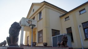 Dwór w Gocanowie z łożem, na którym sypiał cesarz Napoleon - zdjęcie 12