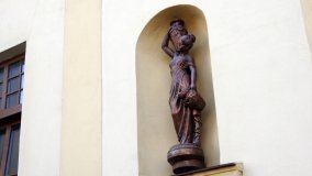 Dwór w Gocanowie z łożem, na którym sypiał cesarz Napoleon - zdjęcie 9