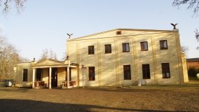 Dwór w Gocanowie z łożem, na którym sypiał cesarz Napoleon - zdjęcie 7