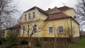 Dwór w Parlinie – piękny przykład „stylu dworkowego” - zdjęcie 3