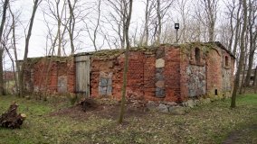 Dwór w Parlinie – piękny przykład „stylu dworkowego” - zdjęcie 5