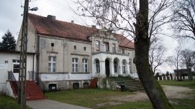 Dwór Zdziechowskich w Słaboszewku. Miejsce spotkań wybitnych postaci  kultury i nauki - zdjęcie 8