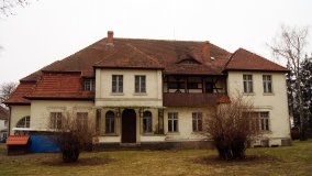 Zespół dworski w Szczeglinie z hitlerowskim obozem w tle - zdjęcie 5