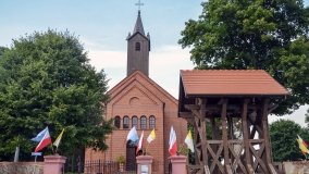 Kościół z ogrodem plebańskim w Szczepanowie - zdjęcie 16