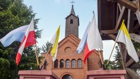 Kościół z ogrodem plebańskim w Szczepanowie - zdjęcie 17