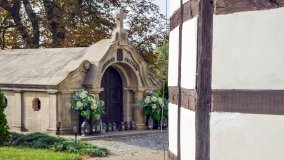 Kościół w kratkę na wzgórzu w Brzyskorzystwi - zdjęcie 8